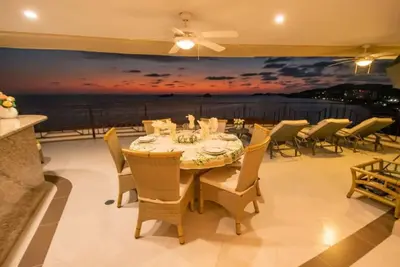 Image de Bay View Grand Residencial- Luxury 11th floor