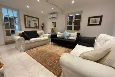 Image de Completely refurbished house with swimming pool and jacuzzi with covered terrace