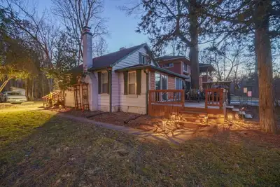 Image de Cozy Indianapolis Riverside Home on White River