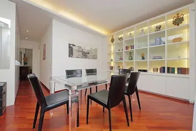 Image de Pool and Balcony- Luxury Apartment - Jacuzzi -WiFi-AirCondition- Netflix