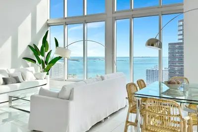 Image de Luxury 2br Condo | 28th Fl | Icon Brickell Views