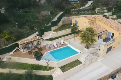 Image de La patchoulie\nBelle villa familiale avec vue mer, piscine et jacuzzi