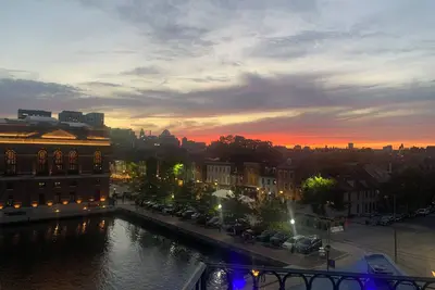 Image de Step into History: Charming Fells Point Retreat