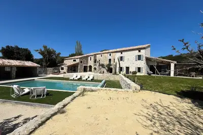 Image de Charmant mas provençal avec piscine à proximité du château de Grignan