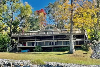 Image de Waterfront Home on Beautiful Norris Lake with No steps to Lake