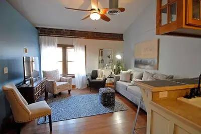 Unique Craftsman Style Loft Downtown Bloomington