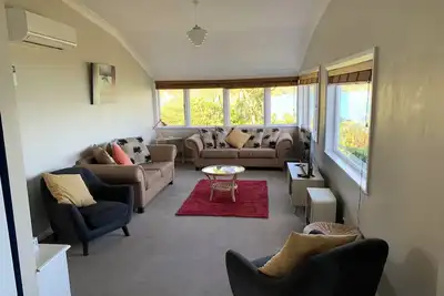 Image de 3 Bedroom House with Amazing Sea Views.