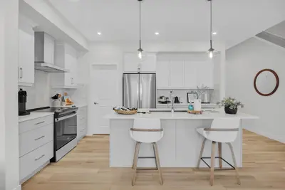 Image de New Luxury Gem | King Bed | Ac | Sleeps 7 | Wem