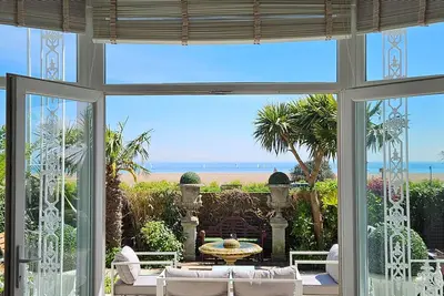 Image de Regency Beach House - a holiday let that sleeps 12 guests in 6 bedrooms