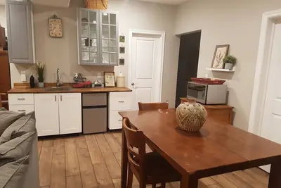 Image de Stylish lower level apartment-Near nature, beaches, Rondeau Pp