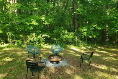 Image de Yadkin Valley Escape in Wine Country minutes to Downtown Elkin and River