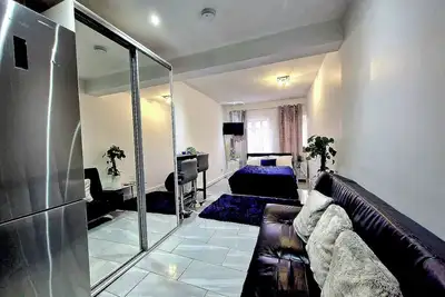 Image de Seaside Escape - Sleeps 4 - Pets Ok - Free Parking