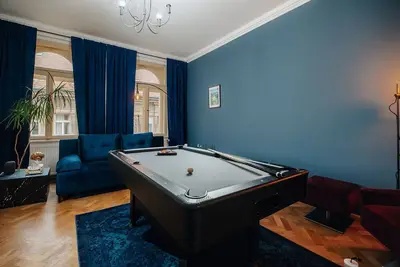 Image de Family Proxima Downtown with Cinema room, Pool Table & Free Netflix
