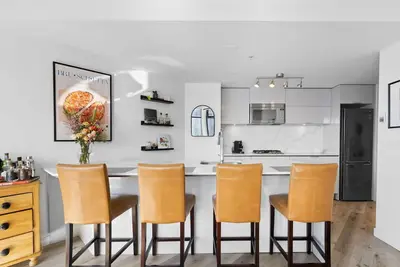 Image de Downtown Luxury Apartment with Amazing City Views!