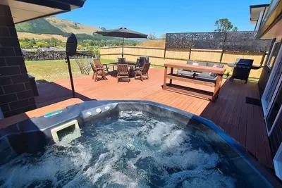 Mountain View Getaway