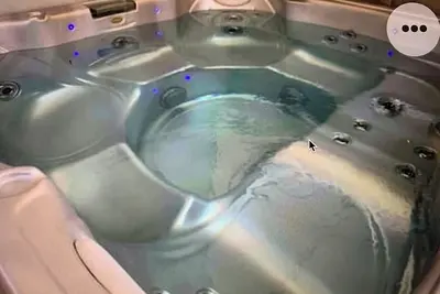 Image de D’un charme étonnant ce loft est au calme, proche Cv et à 3 Kms des plages