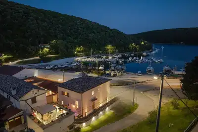 Image de Maison de vacances pour 7 personnes env. 200 qmà Luka Krnica, Istrie (Baie de Raša)