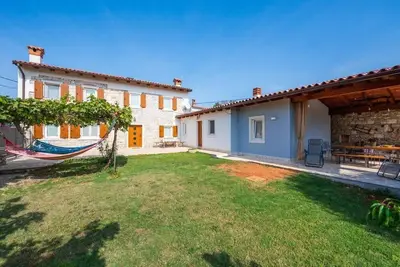 Image de Maison de vacances Galizana pour 1 - 8 personnes avec 3 chambres à coucher - Maison de vacances