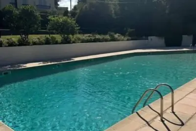 Image de 4 chambres, Juan les Pins. garage, piscine, tennis