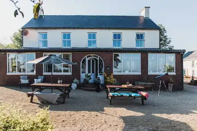 Image de Spacious 9-bedroom country house in charming Avoca