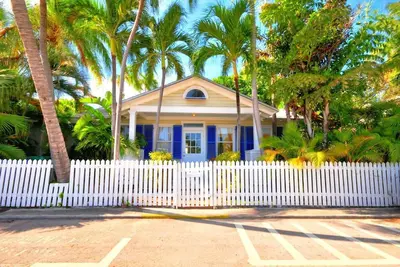 Image de This cottage is a 1 bedroom(s), 1 bathrooms, located in Key West, Fl.