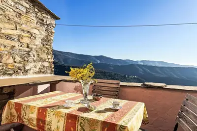 Image de Belle maison de vacances pour 4 personnes avec Wifi, terrasse, vue panoramique et parking