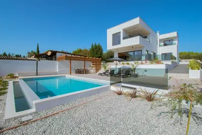 Image de Maison de vacances pour 8 personnes env. 195 qmà Pomer, Istrie (Istrische Riviera)