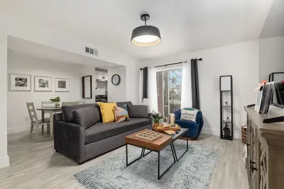 Image de Cozy Uf Condo Near Shands, Uf, Va on Archer Road!