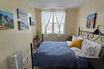 Artsy 2-bedroom century house apartment