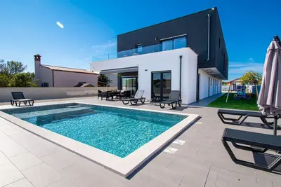 Image de Maison de vacances pour 8 personnes env. 200 qmà Pula-Fondole, Istrie (Istrische Riviera)