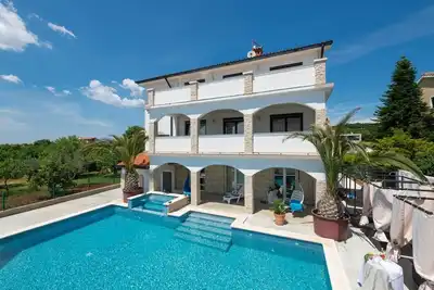 Image de Maison de vacances pour 22 personnes env. 500 qmà Medulin, Istrie (Côte sud de l'Istrie)