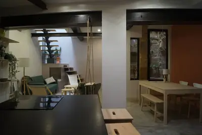 Image de Loft atypique en plein centre-ville / Patio privé