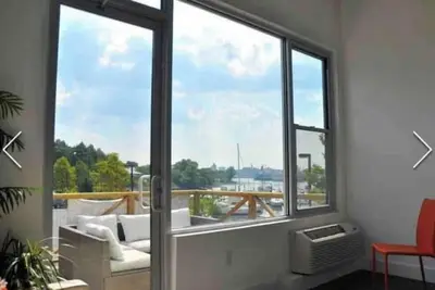 Image de #2 Loft overlooking marina