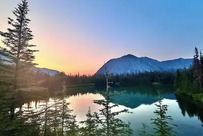 Image de Trout & Grayling Paired Lakefront Cabins, Lakefront Twin Cabins