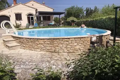 Image de Maison de vacances, piscine privée, animaux admis (1).