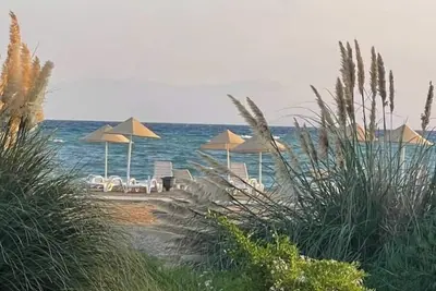 Image de Tranquil Suite by the Sea