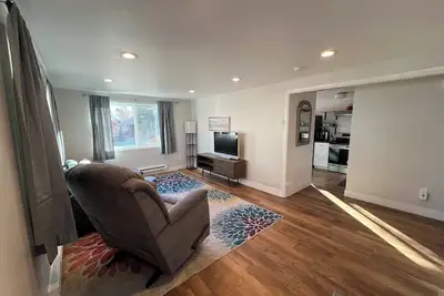 Image de Updated 2-bedroom 1bth apartment near downtown Lafayette with WiFi, Ac