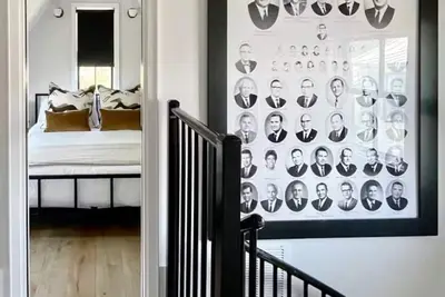 Image de Tree canopy apartment in an Historic district