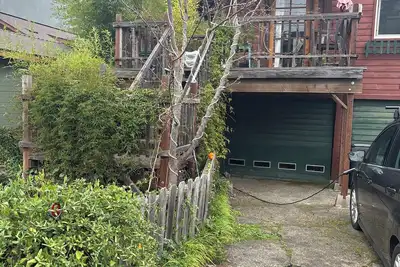 Image de Tranquil cottage just a short walk to the Russian River in Guerneville