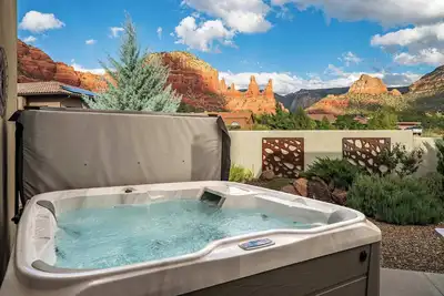 Image de Myrinn – Breathtaking Views | Jacuzzi & Bbq Bliss