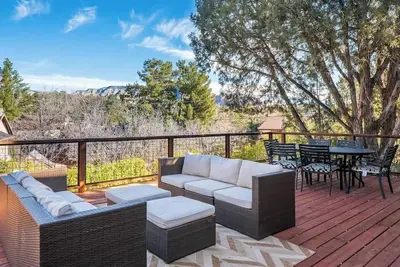 Image de Myrinn–Stunning Red Rock Vistas|Scenic Deck Views