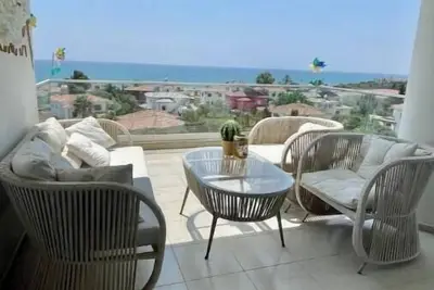 Image de Blue Shades Suite by the Sea