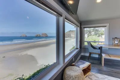 Oceanfront overlooking Three Arch Rocks