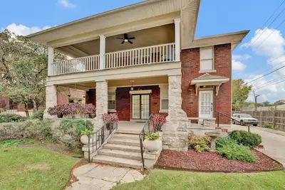 Image de Charming 2-Br apt 4 min to hospital, free WiFi, in Memphis Midtown, free parking