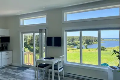 Image de The Rising Tide - Executive Class Mini Villa