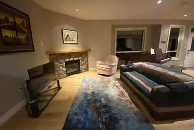 Image de Spacious 2 bedrooms Plus near Kawkawa Lake