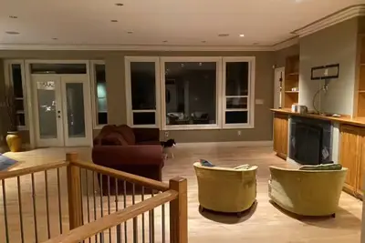 Image de Stunning family home near Kawkawa Lake
