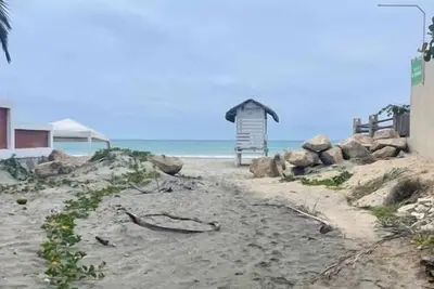 Image de Refuge from the sea
