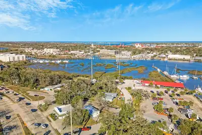 Image de Charming 2-bedroom cottage in St. Augustine, minutes to Downtown