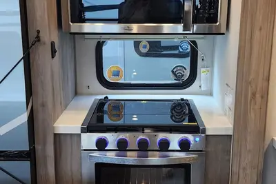 Image de Family Sized Chaparral Rv